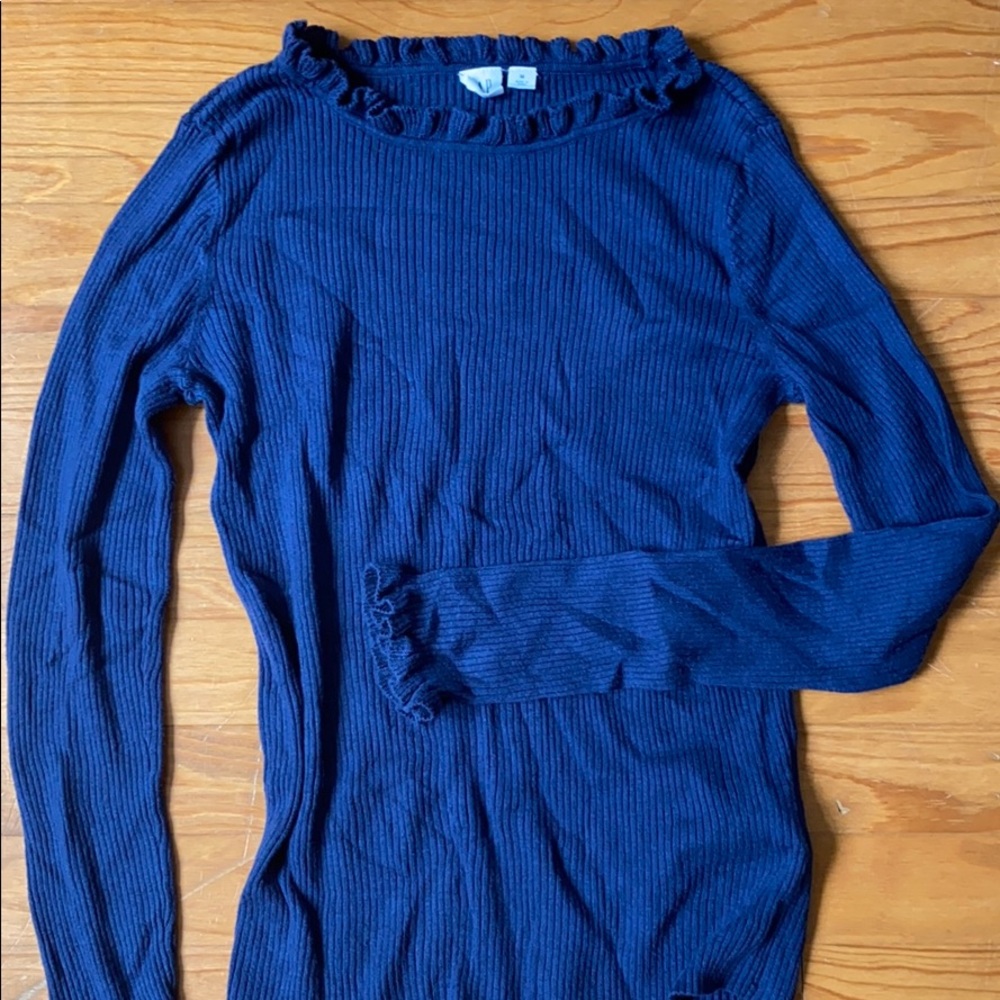 Gap Ruffle Sweater - Picture 2 of 4